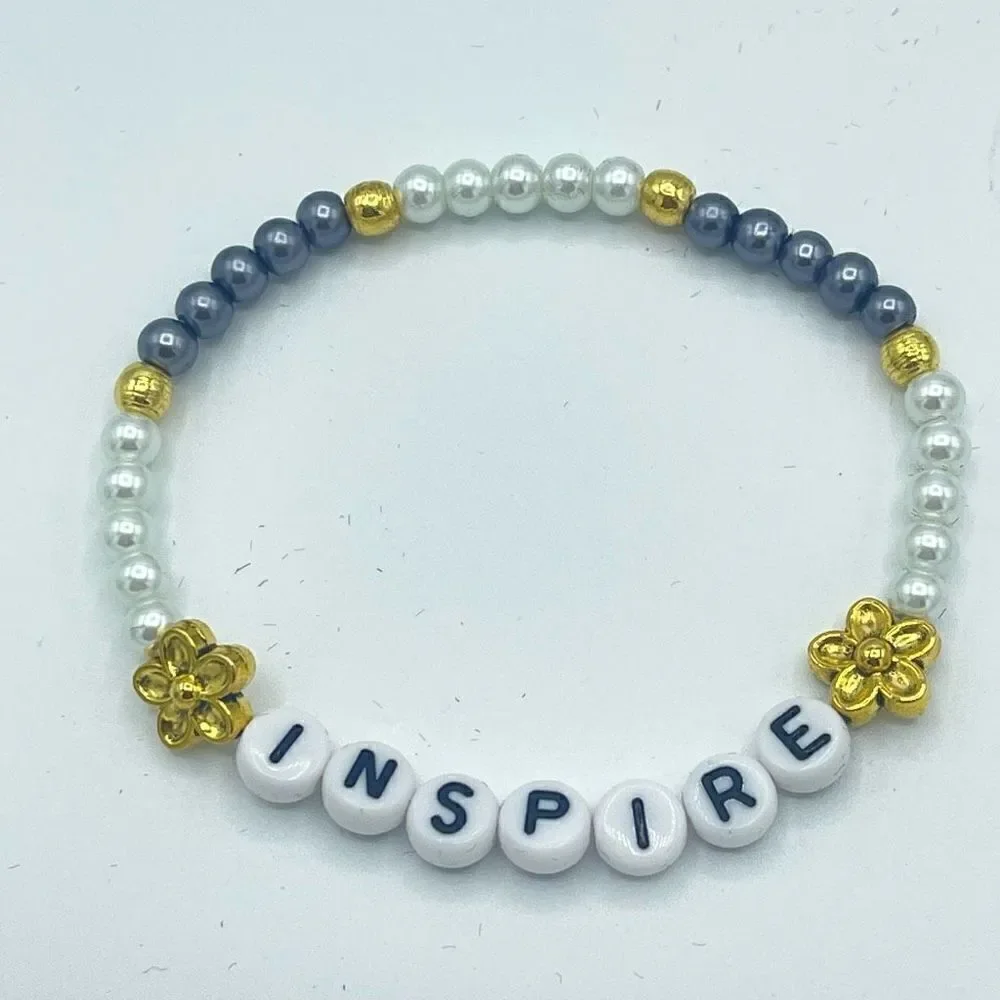 Inspire spell out beaded stretch bracelet ONE NEW Stackable pearl beads white gr